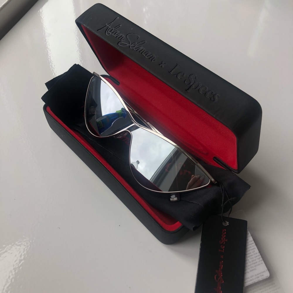 Le Specs The Fugitive Cat Eye Sunglasses BRAND NEW